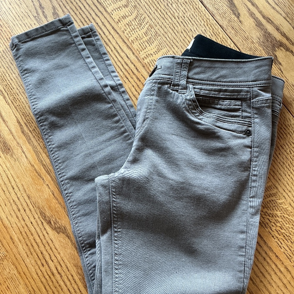 Democracy skinny jeans size 4